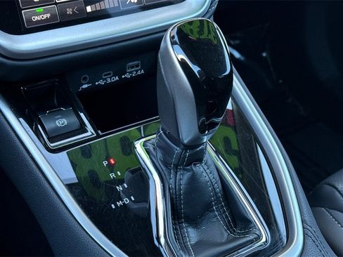 Certified 2025 Subaru Outback Limited w/ Popular Package #2 image 19