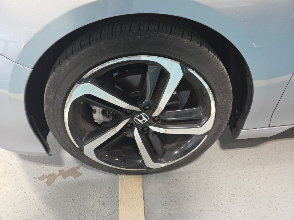 Used 2018 Honda Accord Sport image 4