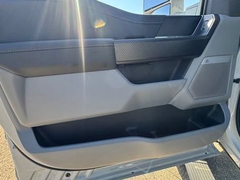 New 2026 Ford F250 XLT w/ XLT Premium Package AWD/4WD image 17