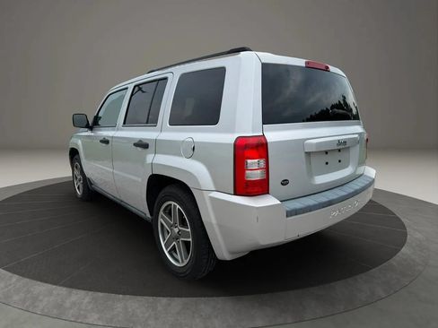 Used 2008 Jeep Patriot Sport FWD image 3