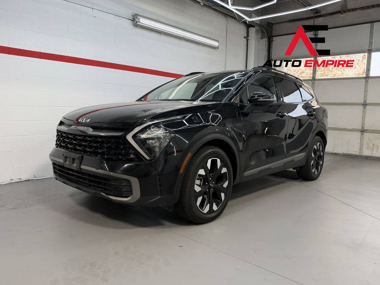 Used 2023 Kia Sportage X-Line w/ X-Line Premium Package AWD/4WD image 1