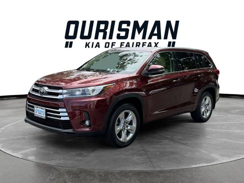 Used 2019 Toyota Highlander Limited AWD/4WD image 3