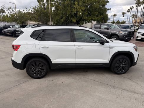 Used 2024 Volkswagen Taos S FWD image 6