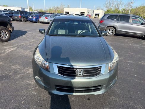 Used 2010 Honda Accord EX-L image 9