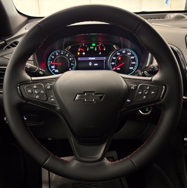 Used 2023 Chevrolet Equinox RS w/ RS Leather Package FWD image 11