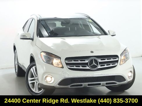 Used 2018 Mercedes-Benz GLA 250 4MATIC image 2