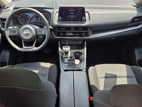Used 2024 Nissan Rogue SV FWD image 23