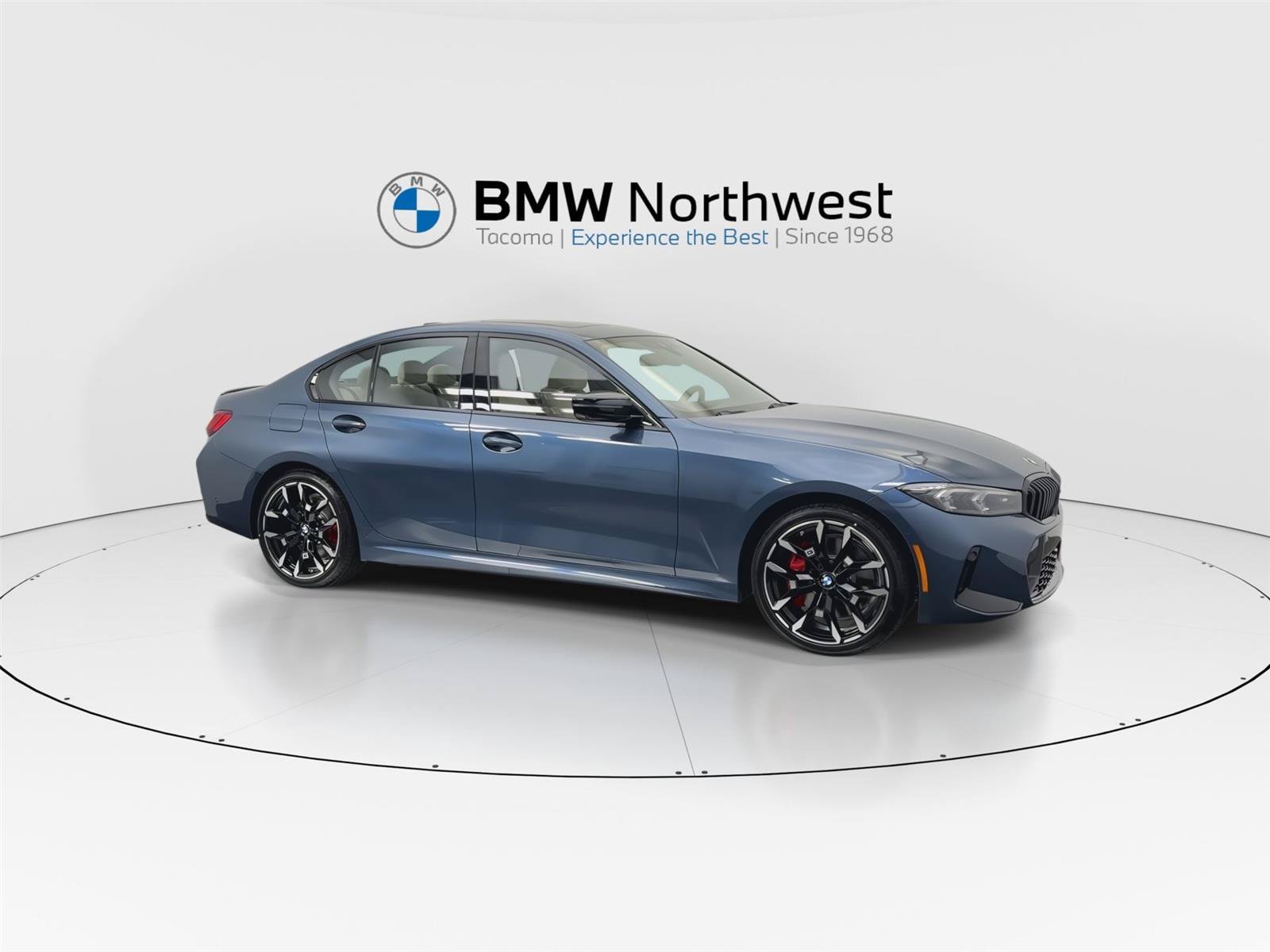 Used 2026 BMW 330i xDrive Sedan w/ M Sport Package AWD/4WD image 5