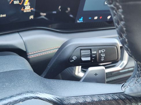 Used 2025 Ford Mustang GT Premium RWD image 31
