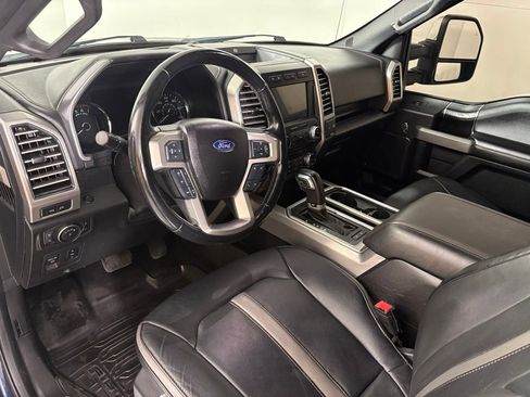 Used 2018 Ford F150 Platinum w/ Equipment Group 701A Luxury image 17