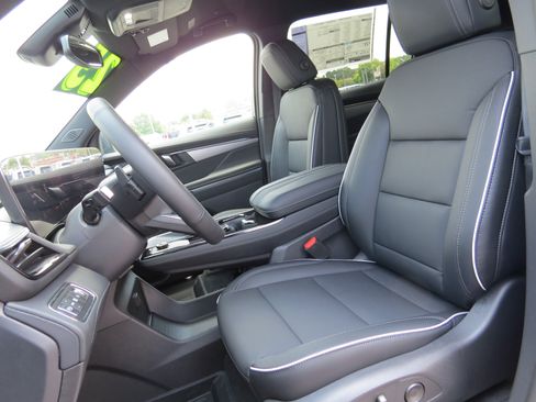 New 2025 Buick Enclave Preferred w/ Power Package image 20