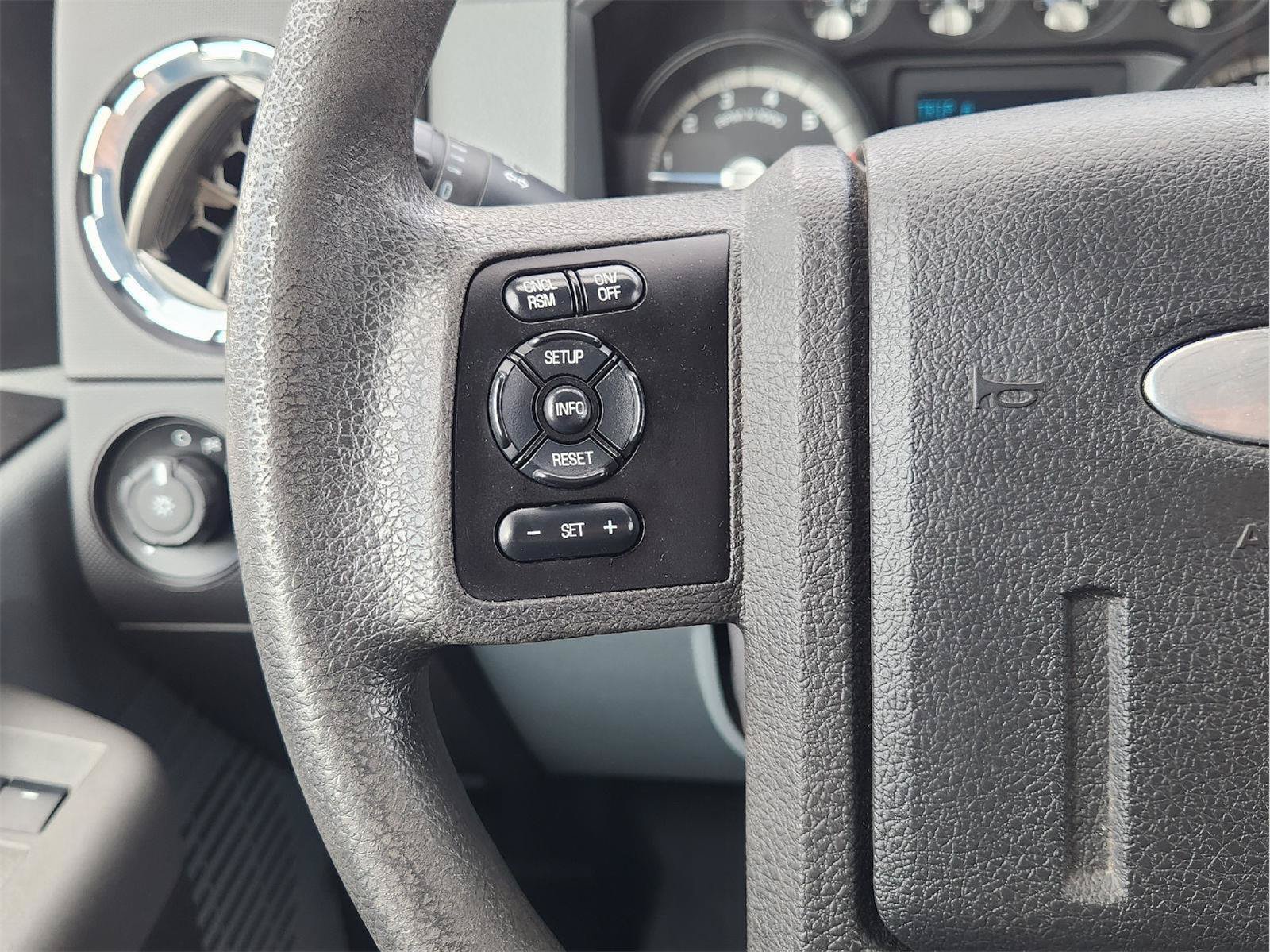 Used 2012 Ford F250 XLT w/ Heavy Service Suspension Pkg AWD/4WD image 26