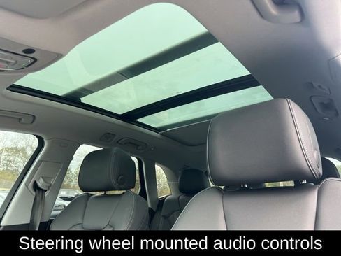 Used 2024 Audi Q5 e Premium Plus w/ Premium Plus Package image 14