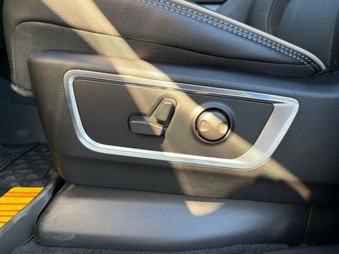 New 2025 RAM 1500 Laramie image 24