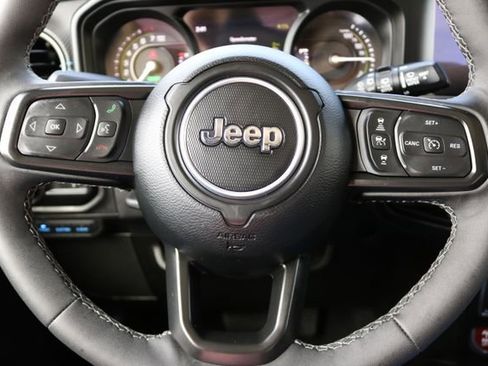 Used 2025 Jeep Wrangler Unlimited Rubicon 4xe w/ Convenience Group image 20