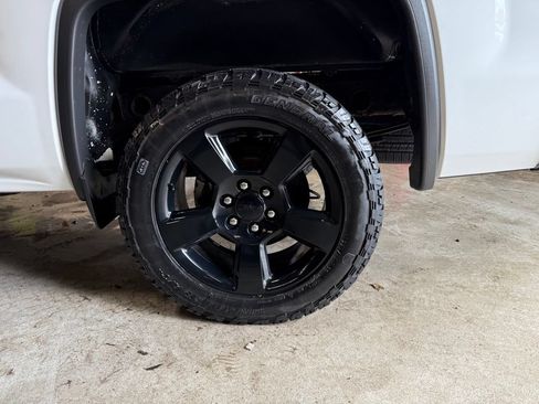 Used 2019 GMC Sierra 1500 Limited w/ Elevation Edition AWD/4WD image 26