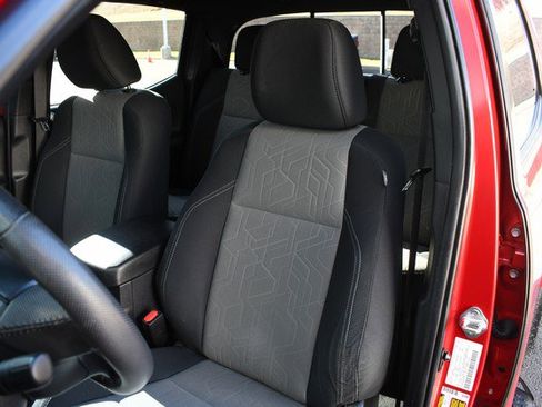 Used 2023 Toyota Tacoma TRD Sport image 17