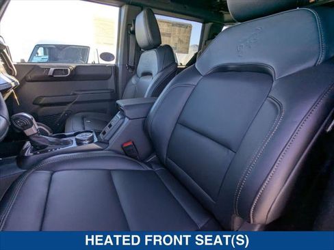 New 2025 Ford Bronco Badlands image 12