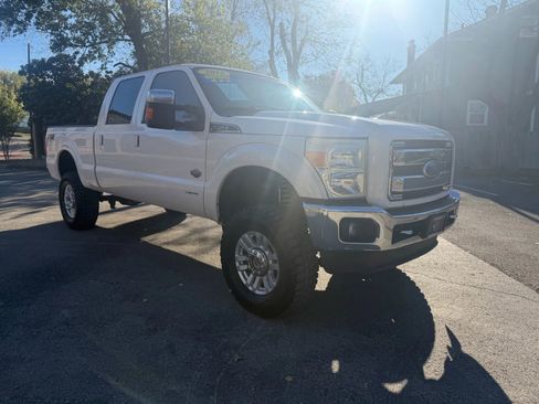 Used 2016 Ford F250 King Ranch w/ King Ranch w/Chrome Package image 3