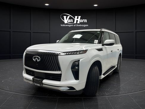 Used 2025 INFINITI QX80 Pure AWD/4WD image 3