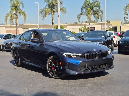 New 2026 BMW 330i Sedan w/ M Sport Package RWD image 2