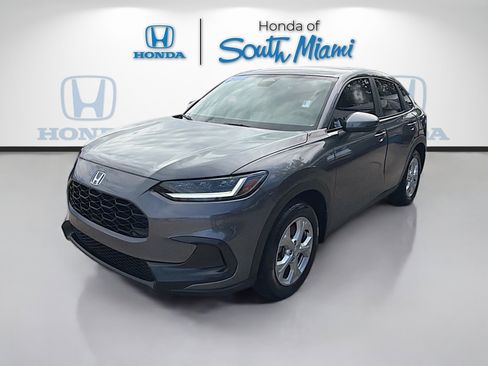 Certified 2023 Honda HR-V LX image 3