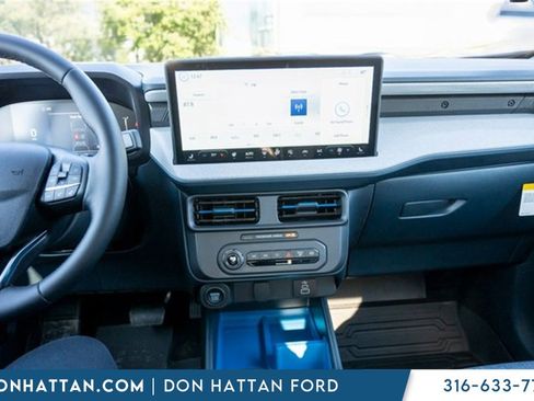 New 2026 Ford Maverick XLT w/ XLT Luxury Package image 8