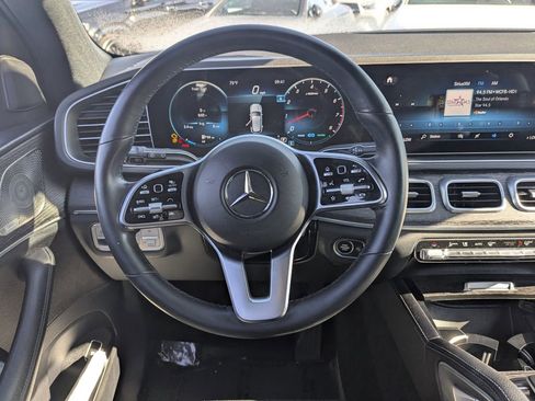 Used 2022 Mercedes-Benz GLE 450 4MATIC image 3