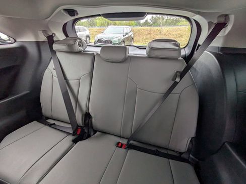 New 2026 Toyota Sienna XLE FWD image 14