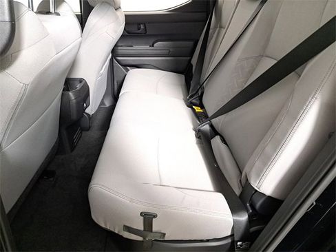 Used 2025 Toyota Tacoma SR5 image 12