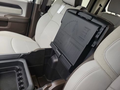 Used 2025 RAM 2500 Laramie image 30