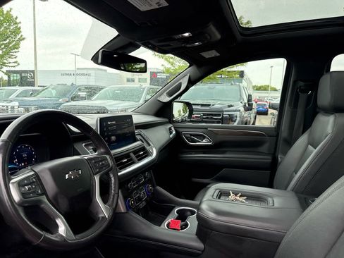 Used 2022 Chevrolet Suburban Z71 w/ Off-Road Capability Package AWD/4WD image 9