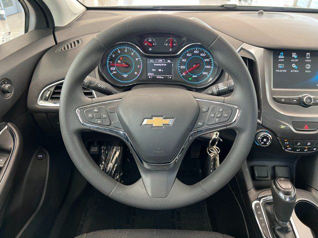 Used 2016 Chevrolet Cruze LT FWD image 19