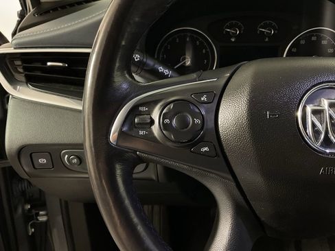 Used 2019 Buick Enclave Essence image 27