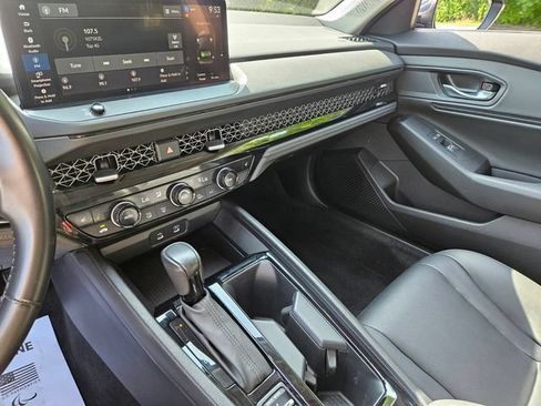 Used 2023 Honda Accord EX-L image 25