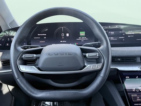 Used 2025 Lucid Air Touring image 71