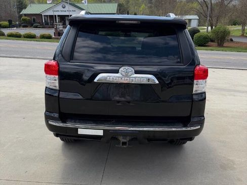 Used 2011 Toyota 4Runner Limited AWD/4WD image 6