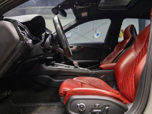 Used 2019 Audi S4 Prestige w/ Prestige Package image 22