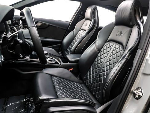 Used 2021 Audi S4 Premium Plus w/ Premium Plus Package image 17