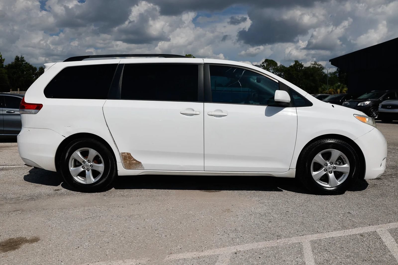Used 2014 Toyota Sienna LE FWD image 8