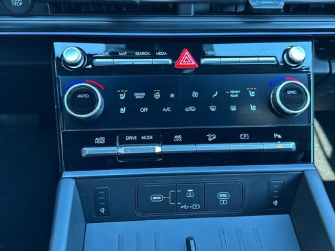 New 2026 Hyundai Santa Fe Calligraphy image 9