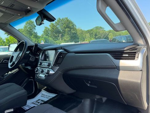 Used 2019 Chevrolet Tahoe 4WD image 20