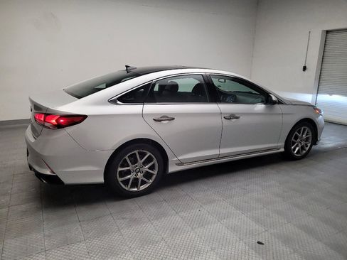 Used 2019 Hyundai Sonata Limited w/ Cargo Package FWD image 10
