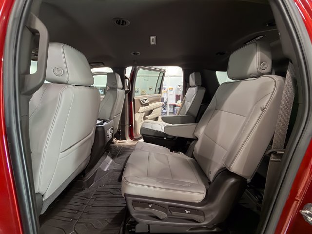 Used 2024 GMC Yukon XL SLT w/ SLT Luxury Package AWD/4WD image 12