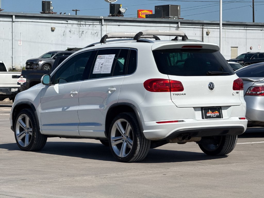 Used 2016 Volkswagen Tiguan R-Line FWD image 4