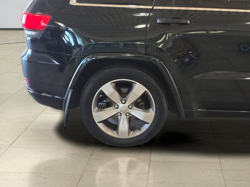 Used 2015 Jeep Grand Cherokee Overland AWD/4WD image 30