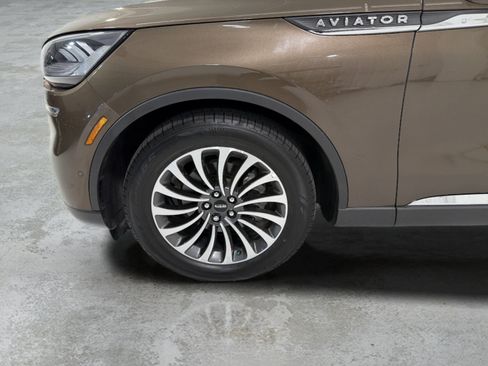 Used 2022 Lincoln Aviator Reserve w/ Class IV Trailer Tow Package RWD image 20