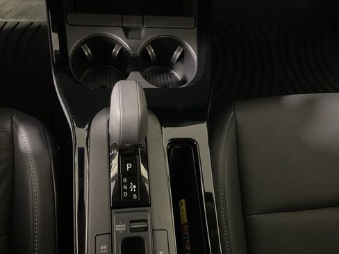 Used 2023 Toyota Prius XLE image 28