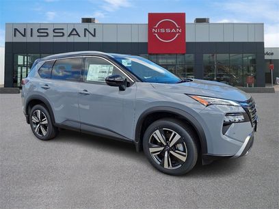 New 2025 Nissan Rogue SL w/ Tech Package