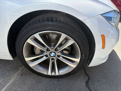 Used 2018 BMW 340i xDrive Sedan AWD/4WD image 4
